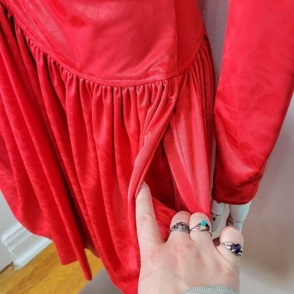 Vintage 80s Red Long Sleeve Rouched Dress - Picture 6 of 8